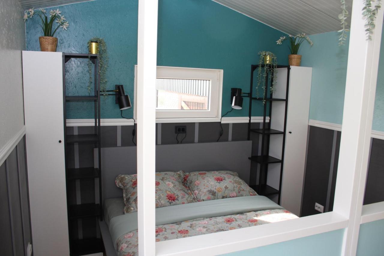 Boerenchalet Dirk, Minicamping De Grutte Earen Burum Екстериор снимка